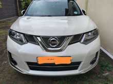 Nissan X-Trail Mode Premier 2015 SUV