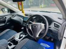 https://riyasewana.com/uploads/nissan-x-trail-9142555955.jpg