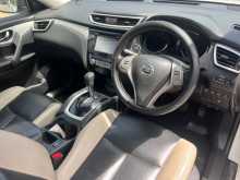 https://riyasewana.com/uploads/nissan-x-trail-mode-2017-1421590612803.jpg