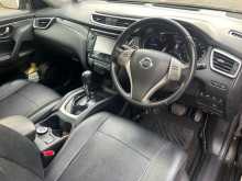 https://riyasewana.com/uploads/nissan-x-trail-premier-2016-17481812293.jpg