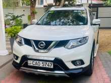 Nissan X-Trail PREMIUM 2015 SUV