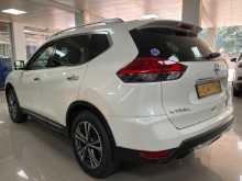 https://riyasewana.com/uploads/nissan-x-trail-t32-17130615395.jpg