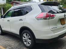 https://riyasewana.com/uploads/nissan-xtrail-2015-2714220012534.jpg