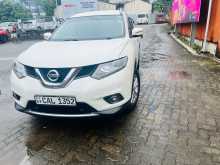 Nissan X-Trail 2015 SUV