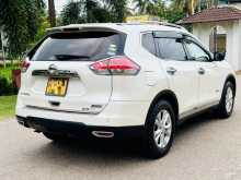 https://riyasewana.com/uploads/nissan-xtrail-2016-2712100312093.jpg