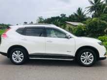 Nissan X-Trail 2016 SUV