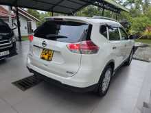 https://riyasewana.com/uploads/nissan-xtrail-201647574642.jpg
