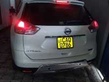 Nissan X-Trail 2015 SUV