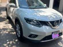 Nissan X-Trail Hybrid 2015 SUV