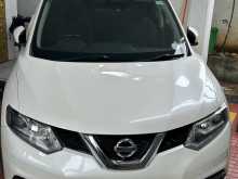 https://riyasewana.com/uploads/nissan-xtrail-premier-2015-105134112353.jpg