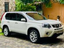 https://riyasewana.com/uploads/nissan-xtrail-t31-2012-1823413912812.jpg