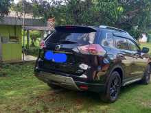 https://riyasewana.com/uploads/nissan-xtrial-2015-213155012732.jpg