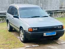 Nissan Y10 2000 Car