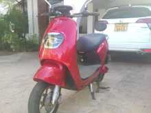 NWOW Yadea Electric 2024 Motorbike