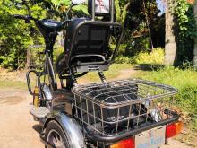 https://riyasewana.com/uploads/other-electric-tricycle-719115424822.jpg