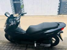 Honda Pcx 2016 Motorbike