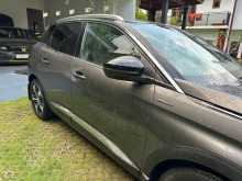 https://riyasewana.com/uploads/peugeot-3008-gt-3112810846.jpg