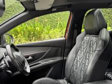 https://riyasewana.com/uploads/peugeot-3008-gt-56171217745.jpg