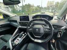 https://riyasewana.com/uploads/peugeot-5008-2018-220394912414.jpg