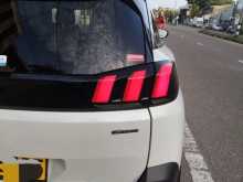 https://riyasewana.com/uploads/peugeot-5008-gt-2019-2817402912412.jpg