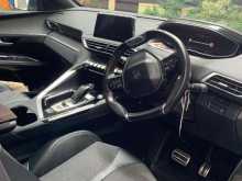 https://riyasewana.com/uploads/peugeot-5008-gt-21008164953.jpg