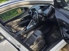 https://riyasewana.com/uploads/peugeot-5008gt-7746116834.jpg