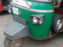 Piaggio 2010 Piaggio 2010 Three Wheel