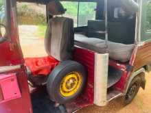 https://riyasewana.com/uploads/piaggio-ape-2011-312430412654.jpg