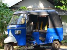 https://riyasewana.com/uploads/piaggio-ape-city-1610234824651.jpg