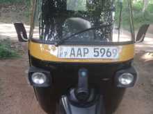 https://riyasewana.com/uploads/piaggio-ape-city-271119224063.jpg