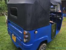 https://riyasewana.com/uploads/piaggio-ape-city-272037117004.jpg