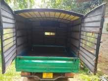 https://riyasewana.com/uploads/piaggio-ape-lorry-2017-99335512044.jpg