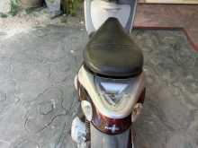 https://riyasewana.com/uploads/piaggio-berverly-1521340613372.jpg