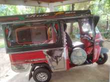 https://riyasewana.com/uploads/piaggio-piaggio-262005394753.jpg