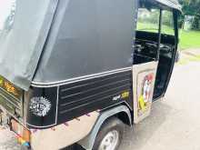 https://riyasewana.com/uploads/piaggio-piaggio-ape-151030014083.jpg