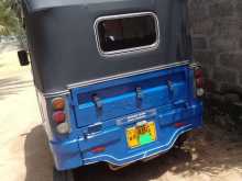 https://riyasewana.com/uploads/piaggio-piaggio-ape-161550184822.jpg