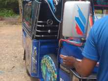 https://riyasewana.com/uploads/piaggio-threewhiler-22130452103.jpg