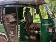 https://riyasewana.com/uploads/piaggio-triweel-31425014772.jpg