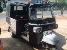 Piaggio YH 2011 Three Wheel