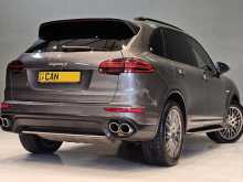 https://riyasewana.com/uploads/porsche-cayenne-118012746.jpg