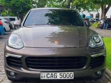 Porsche Cayenne S 2015 SUV