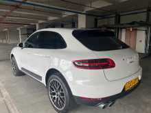 https://riyasewana.com/uploads/porsche-macan-2016-2417492712952.jpg