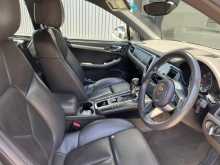 https://riyasewana.com/uploads/porsche-macan-2144142273.jpg