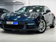 Porsche Panamera 4 2017 Car