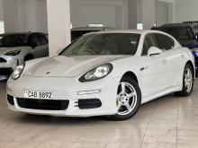 Porsche Panamera S HYBRID 3L TWIN TURBO 2013 Car