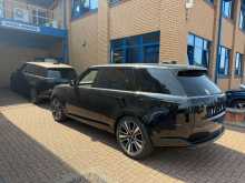 https://riyasewana.com/uploads/range-rover-autobiography-plug-2225294282.jpg