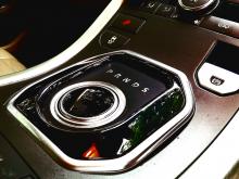 https://riyasewana.com/uploads/range-rover-evoque-620534517424.jpg