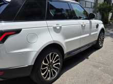 https://riyasewana.com/uploads/range-rover-sport-10194922652.jpg