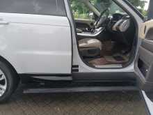 https://riyasewana.com/uploads/range-rover-sport-petrol-30150819285.jpg