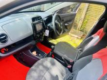 https://riyasewana.com/uploads/renault-kiwid-rxt-48161324811.jpg